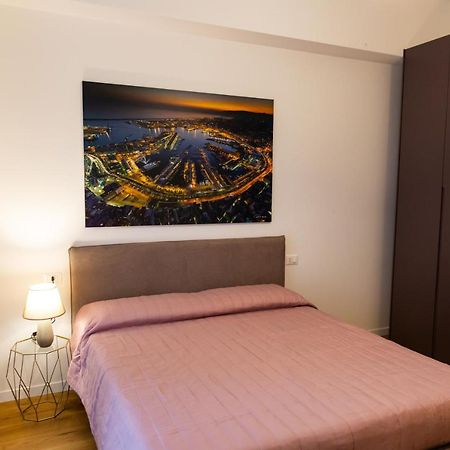 Appartamento Cristoforo Colombo Genua Exteriör bild