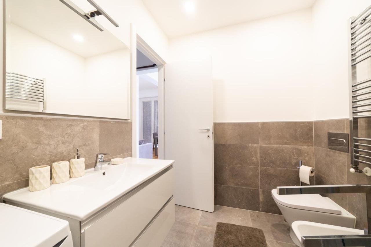 Appartamento Cristoforo Colombo Genua Exteriör bild