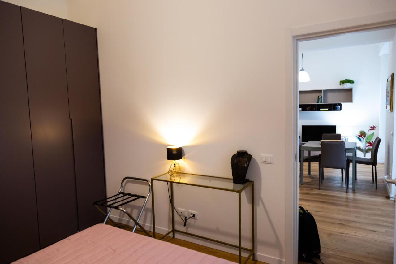 Appartamento Cristoforo Colombo Genua Exteriör bild
